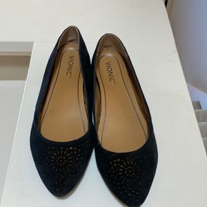 Vionic flats